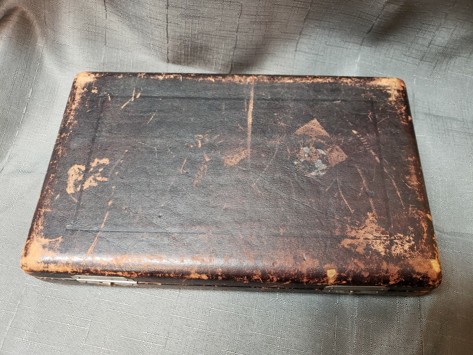 Antique Velvet Silk Leather Thimble Case - Holds 36 Thimbles