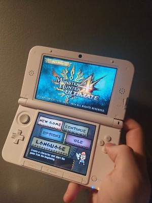 Nintendo　3DS Nintendo 3DS XL LL Monster Hunter 4 Special pack Airou White