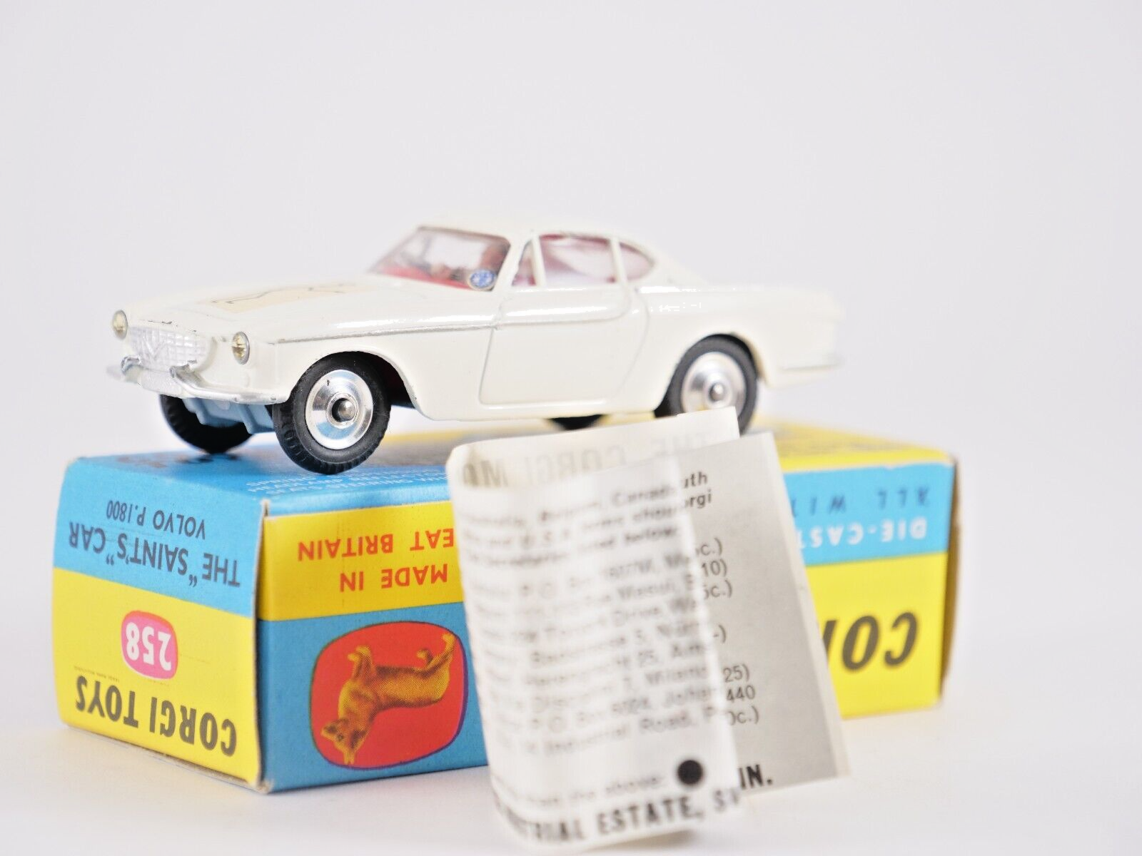 Volvo P1800 ES ミニカー 1/72 スケール Volvo P1800 ES ミニカー 1/72 スケール - メルカリ