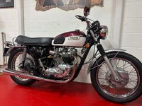 TRIUMPH T120R BONNEVILLE 650 STUNNING! OFFERS / PX T140 750 TROPHY DAYTONA 