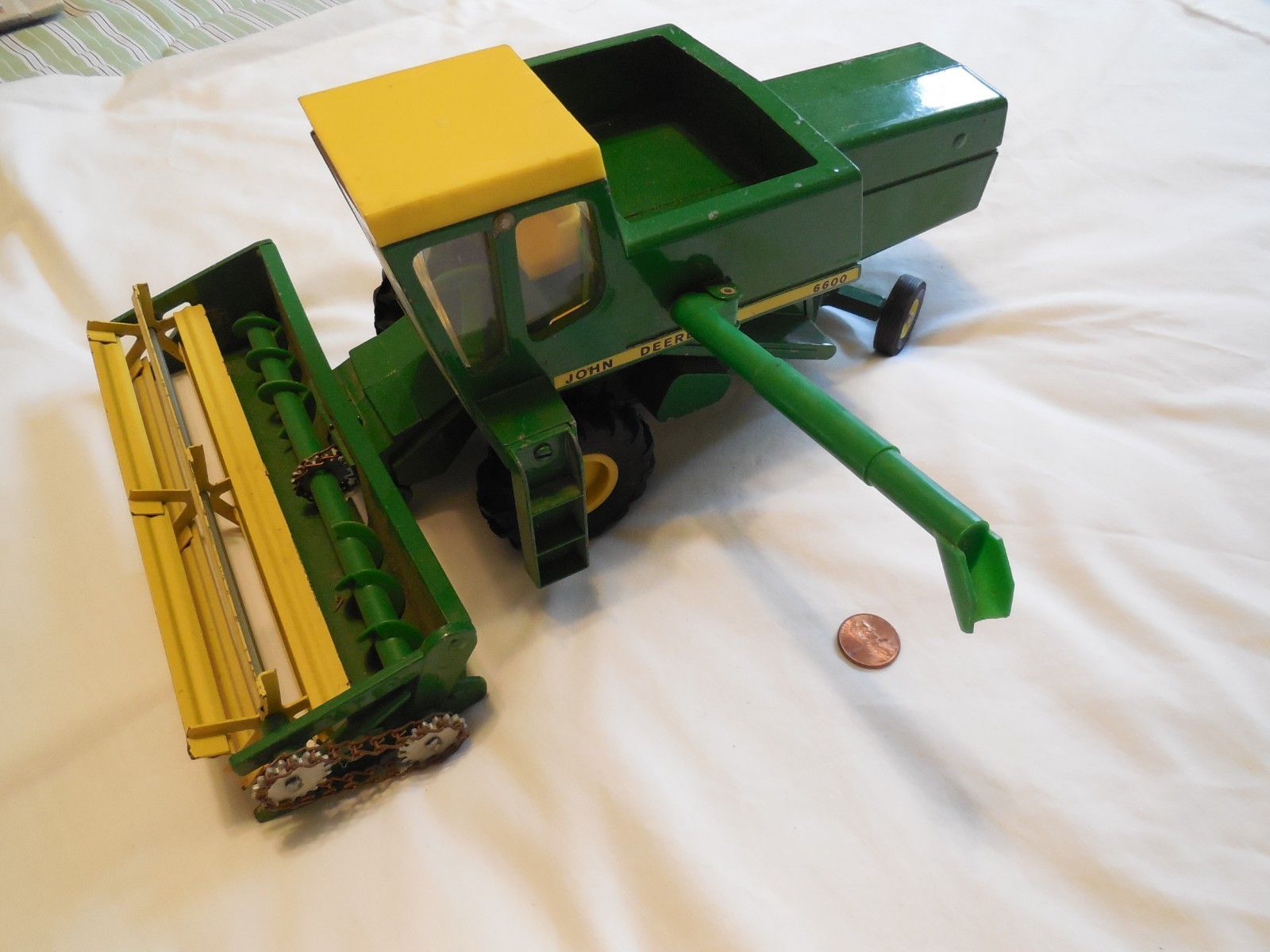 JOHN DEERE 12A 30 6600 ERTL ESKA TOY COMBINE REPLACEMENT CHAIN