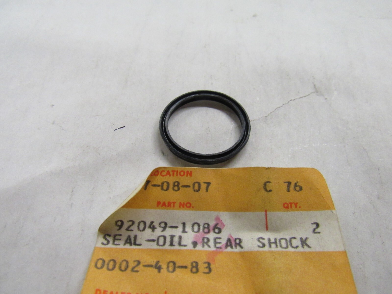 NOKです NOS Kawasaki Rear Shock Oil Seal 1982 KX80 92049-1086 | eBay