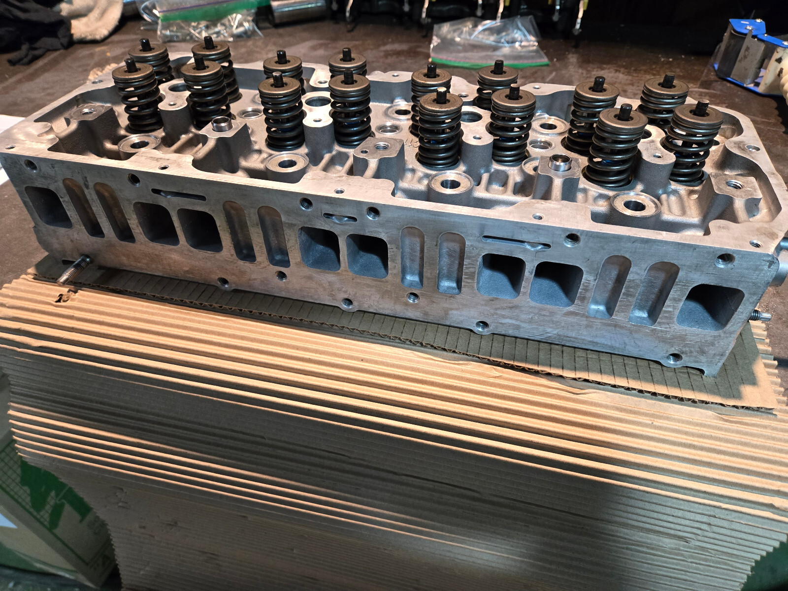 REMAN 11-16 2011-2016 LML DURAMAX 6.6L LH DRIVER SIDE CYLINDER HEAD - Picture 7 of 9