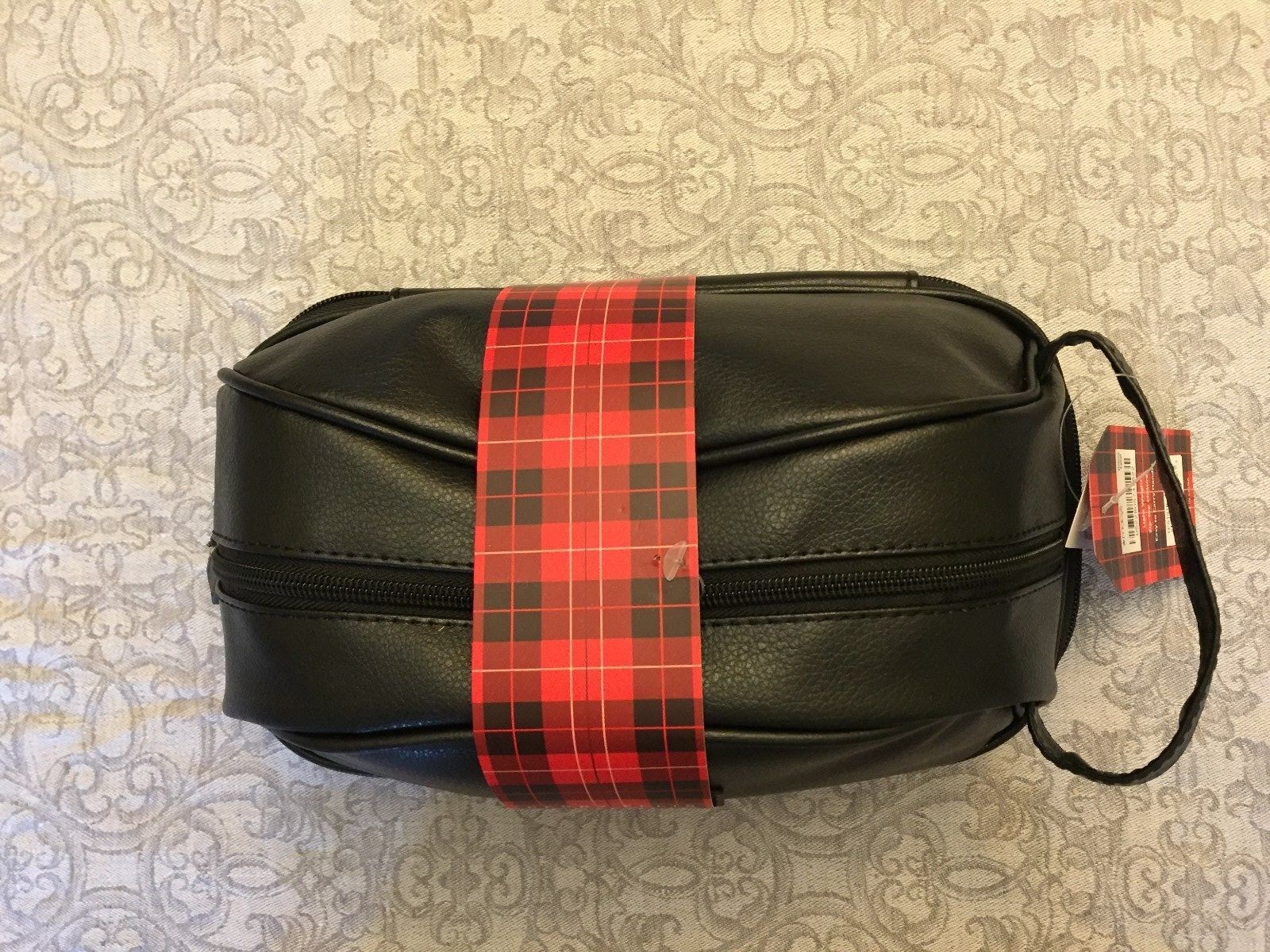 Perry Ellis Men's Gift Faux Leather Portfolio Toiletry and Travel Kit