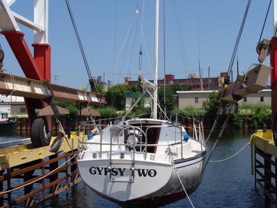 sailboat Hunter Cheribini 27 ft