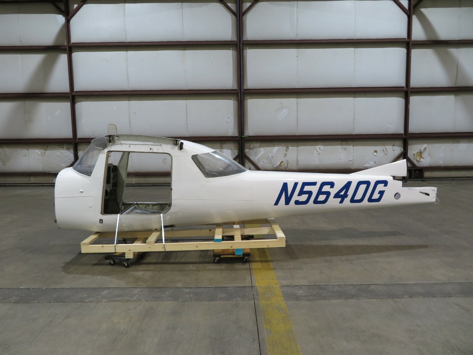 ねずみ 4本目 1970 Undamaged Cessna 150K Fuselage S/N 15071140 (0521-103