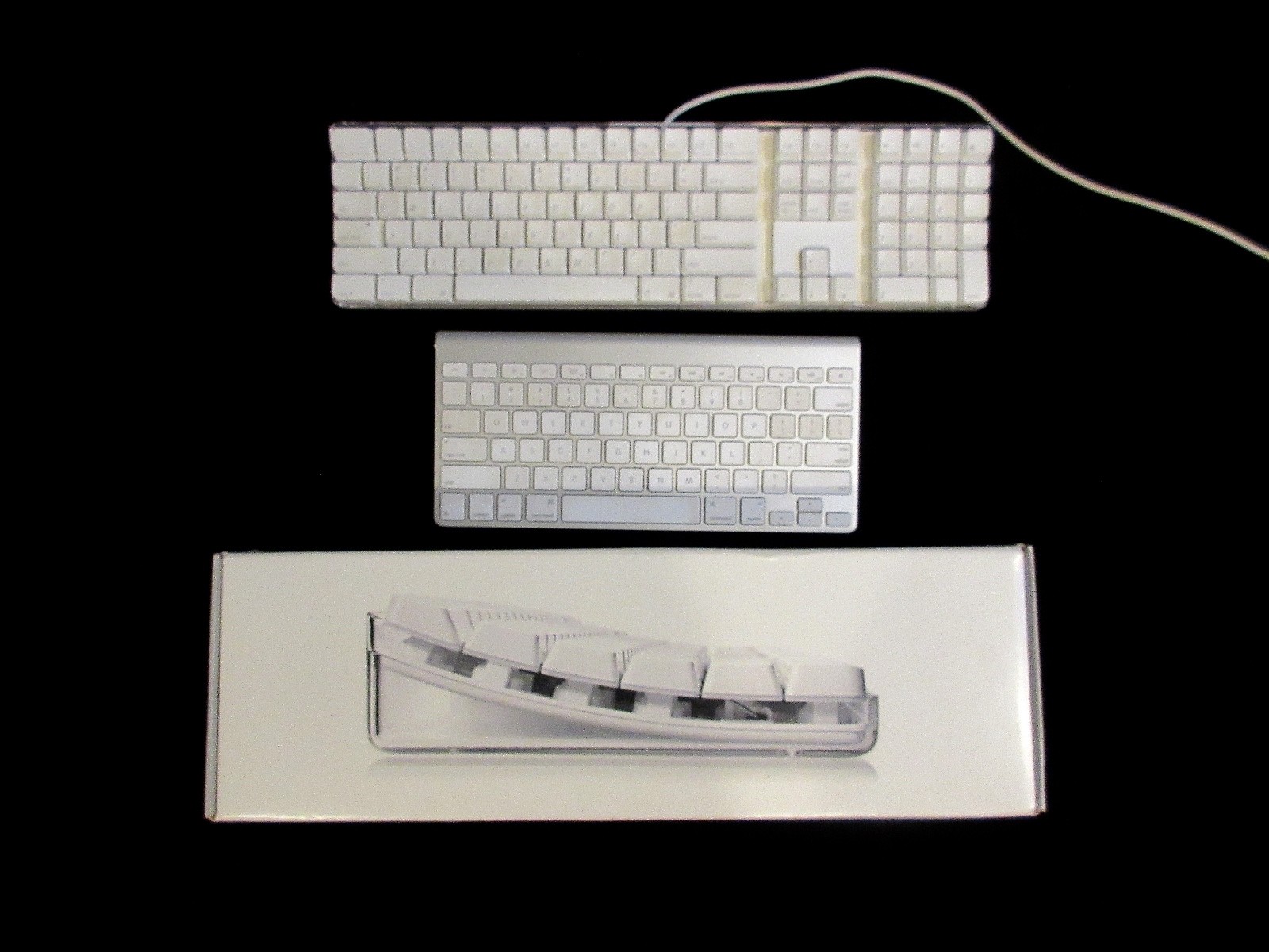 Apple ワイヤレスキーボード ホワイト Amazon.com: Apple Magic Keyboard - US English