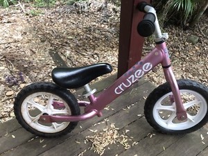 cruzee balance bike gumtree