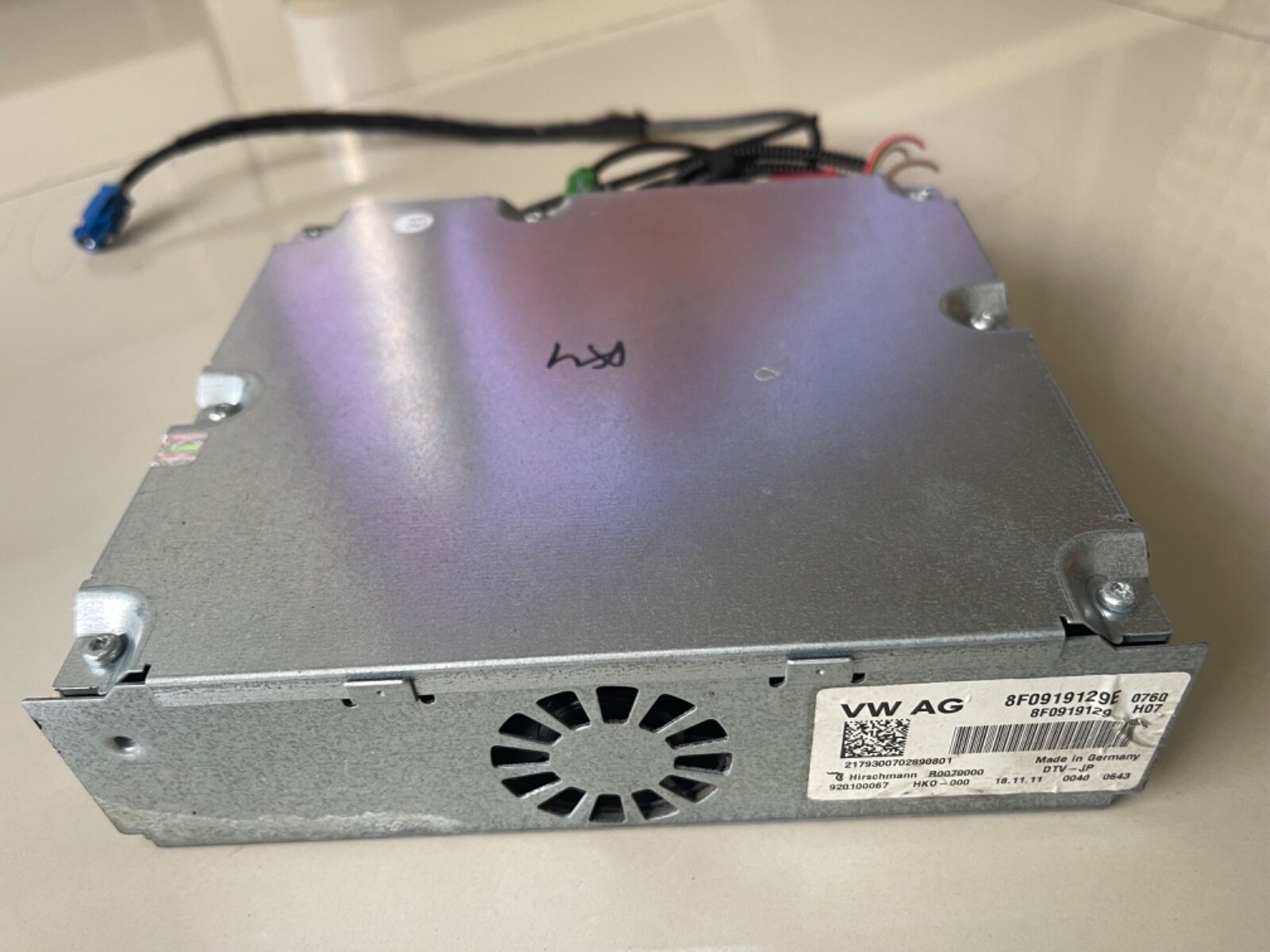 VW AG 8VO 919 129 F オーディオ機器 【公式通販】