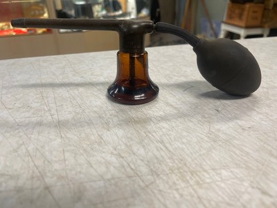 New Antique DeVilbiss Nose Throat Atomizer 251 Medical Equipment Amber Glass