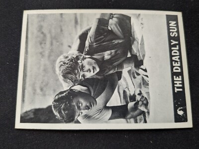 1966 Topps Lost In Space # 32 The Deadly Sun (VG/EX)