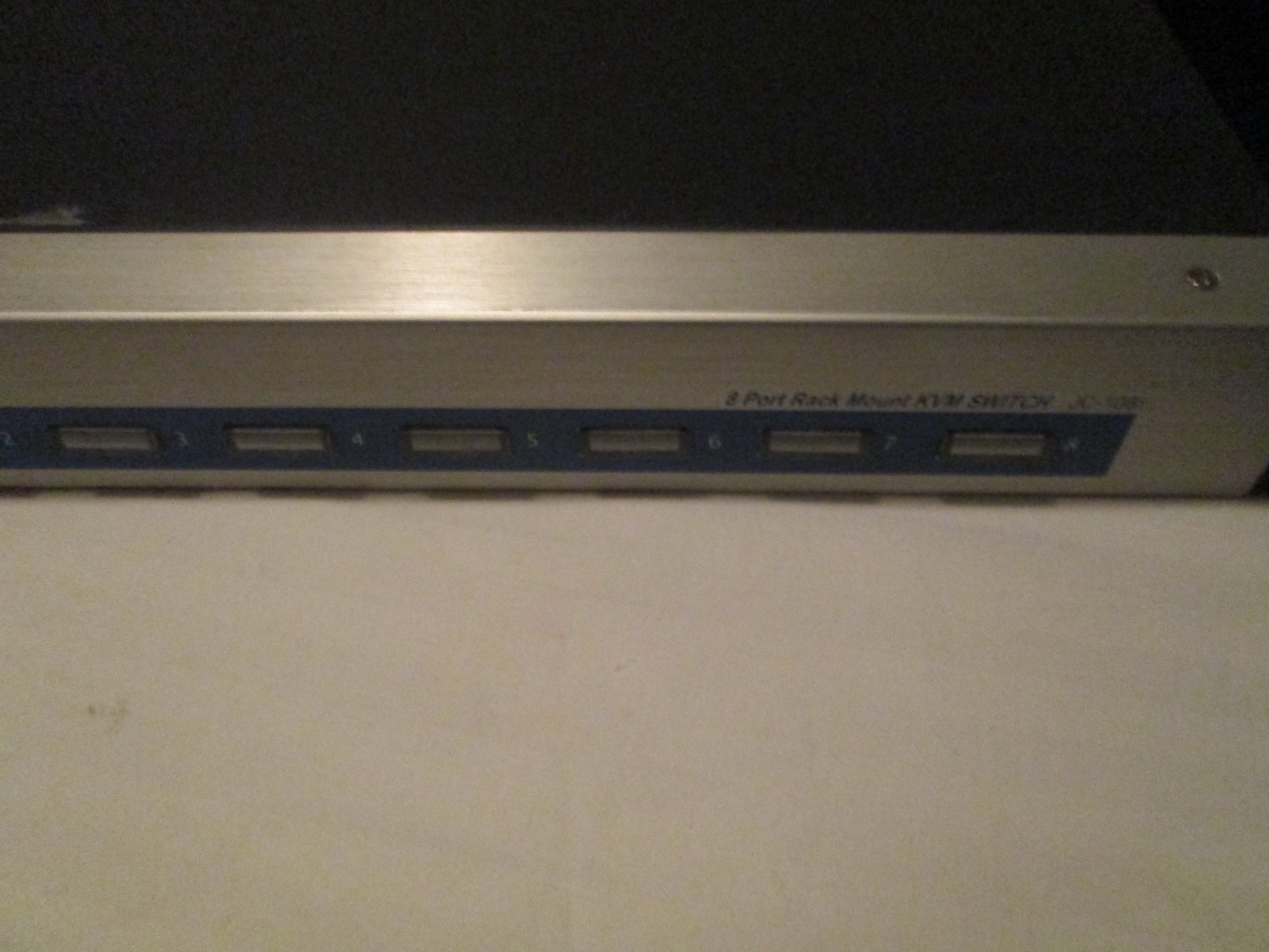 JustCom 8 PORT RACK MOUNT KVM SWITCH JC-108i Just Com