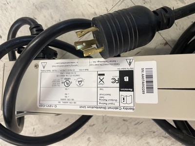 SENTRY SERVER TECHNOLOGY C-12V1-C20 DATA CENTRE CABINET DISTRIBUTION UNIT PDU