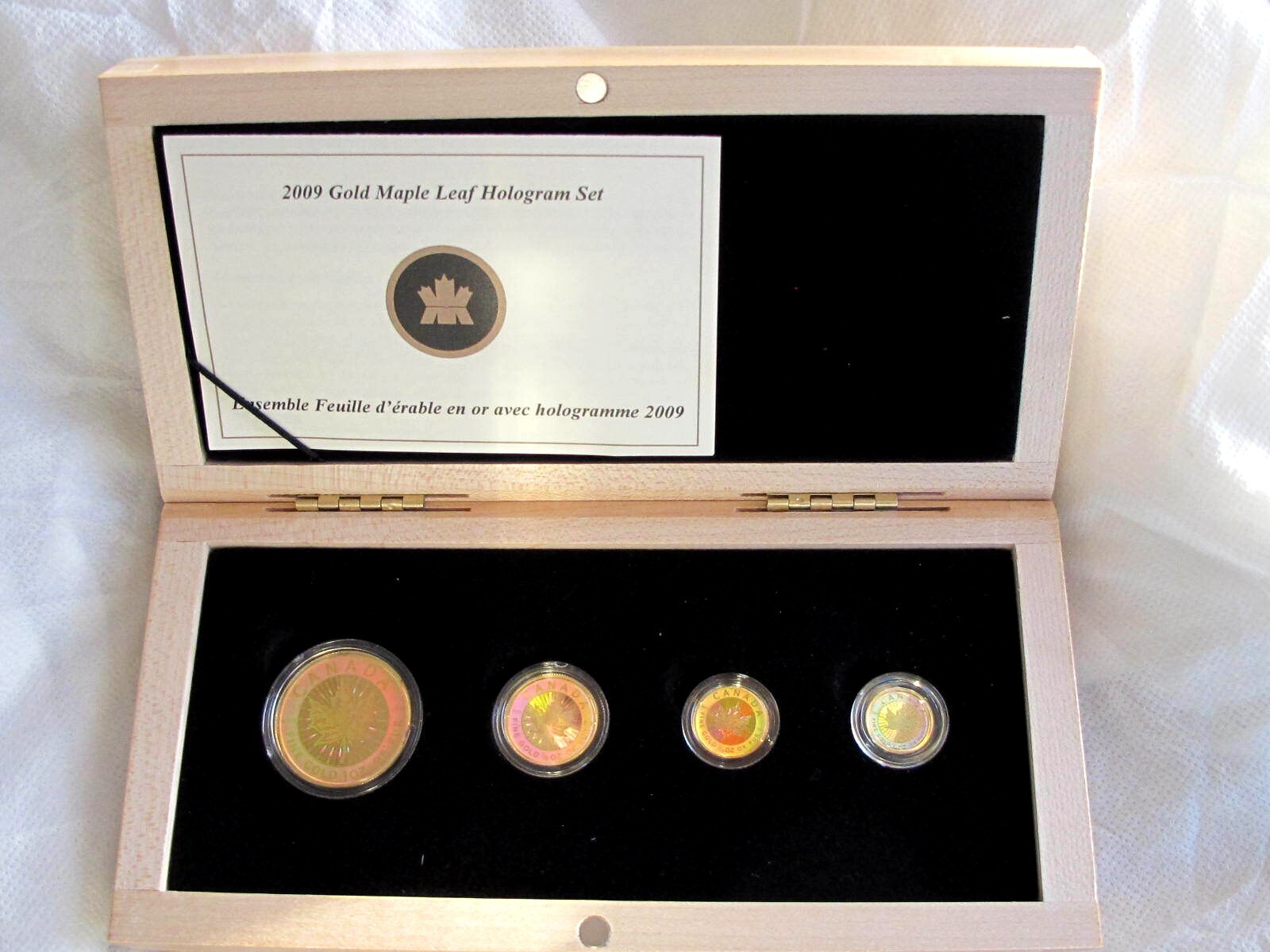 2009 Canada Maple Leaf 9999 Gold Hologram Set | eBay