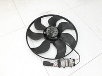 Mercedes A207 E250 10-13 CGI 1,8 150KW Lüfter Ventilator f. Kühler Mercedes A207 E250 10-13 31.08.2010 gebraucht Vorschau 6