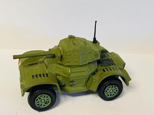 DINKY TOYS MECCANO - Daimler Armoured Car - No. 676 - USED
