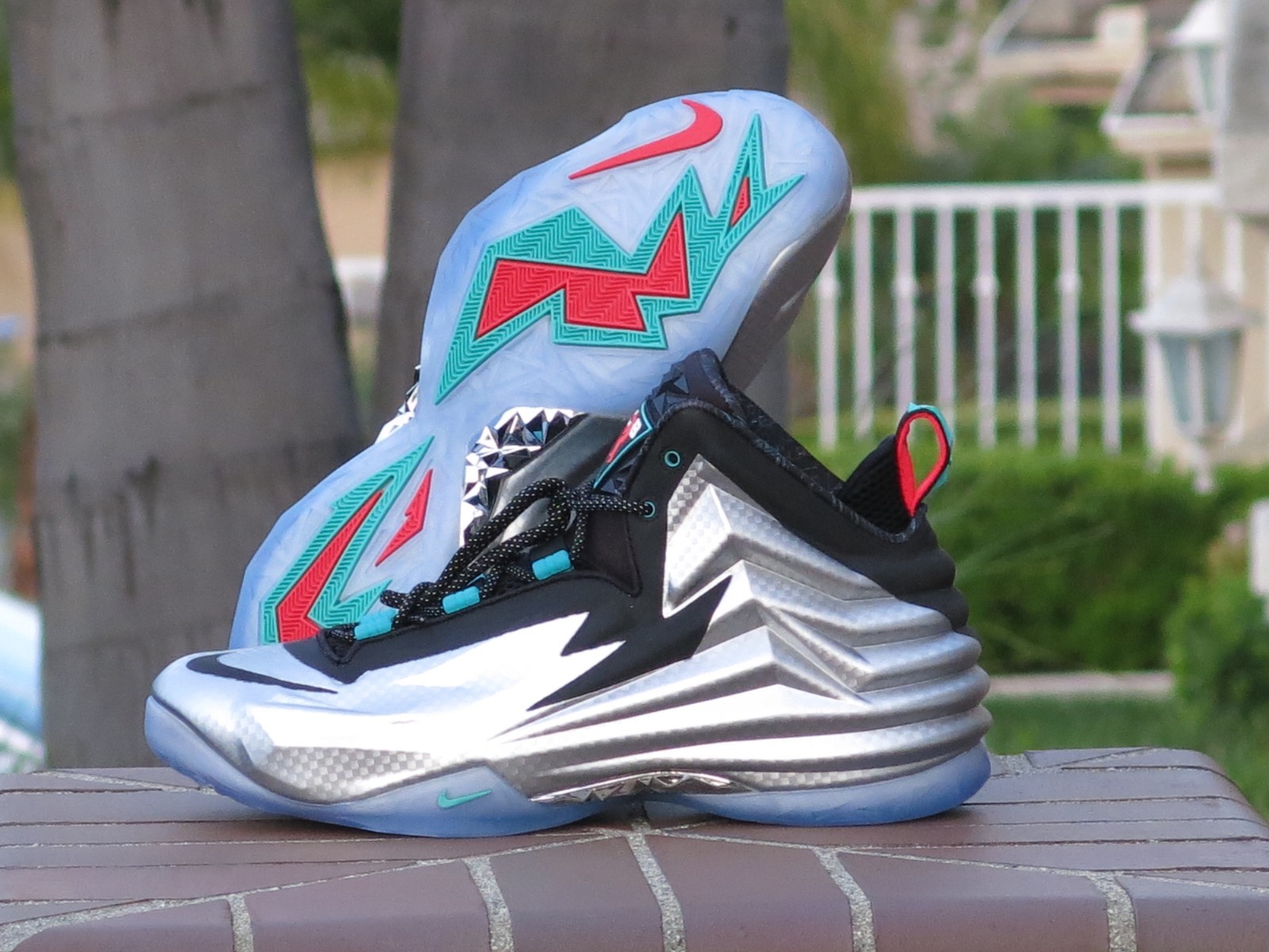chuck posite