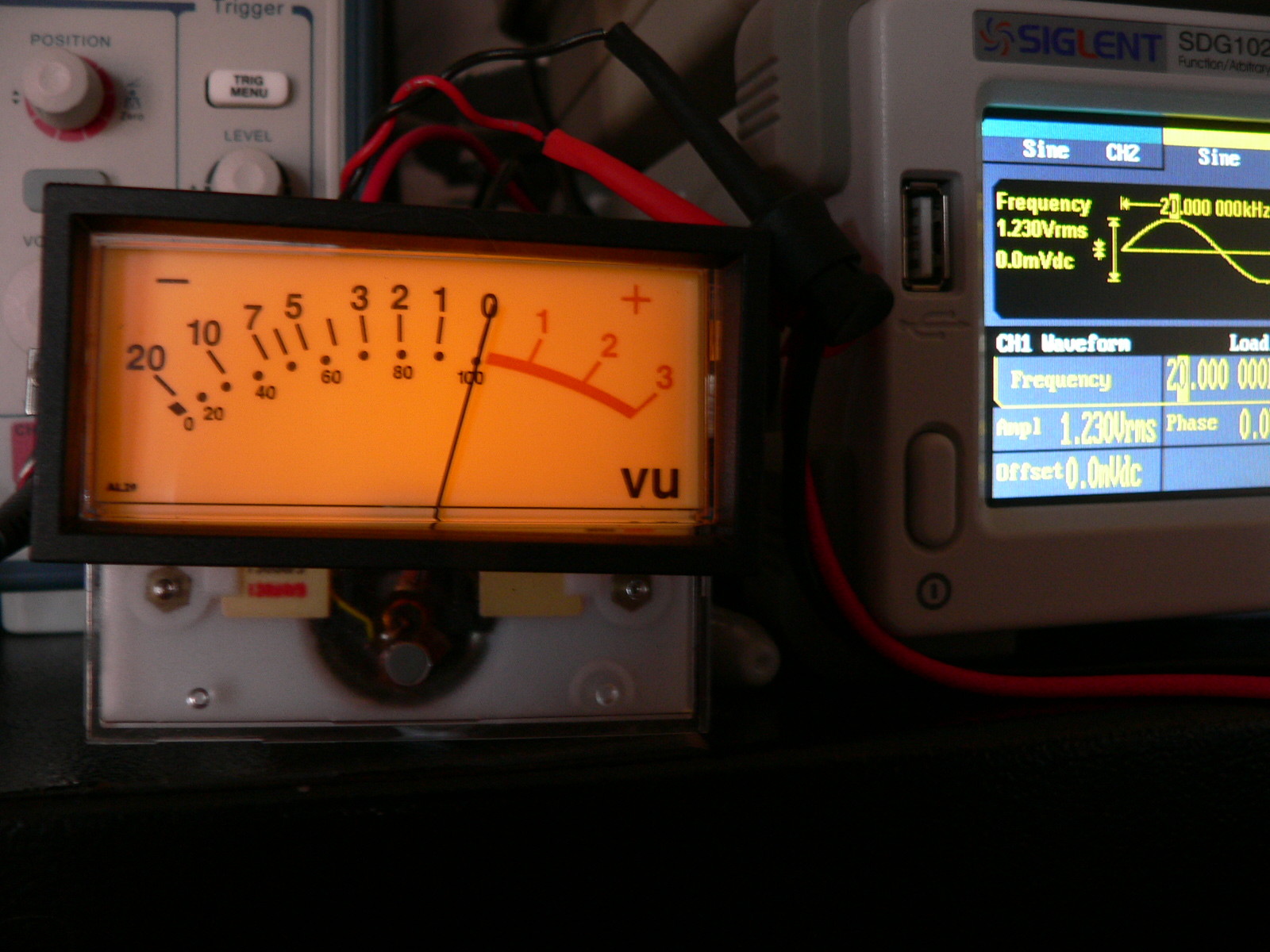 Sifam AL29WF VU Meter(s) with bezel, mounting screws and LED lighting module
