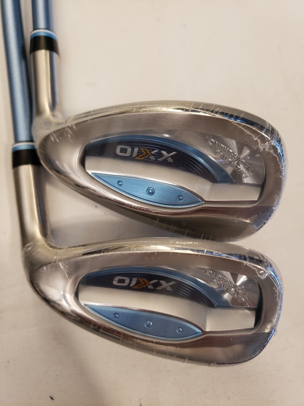 New XXIO 13 Iron Set (7-PW, SW) 5 Irons - Stock Graphite MP1300 35g Ladies - RH
