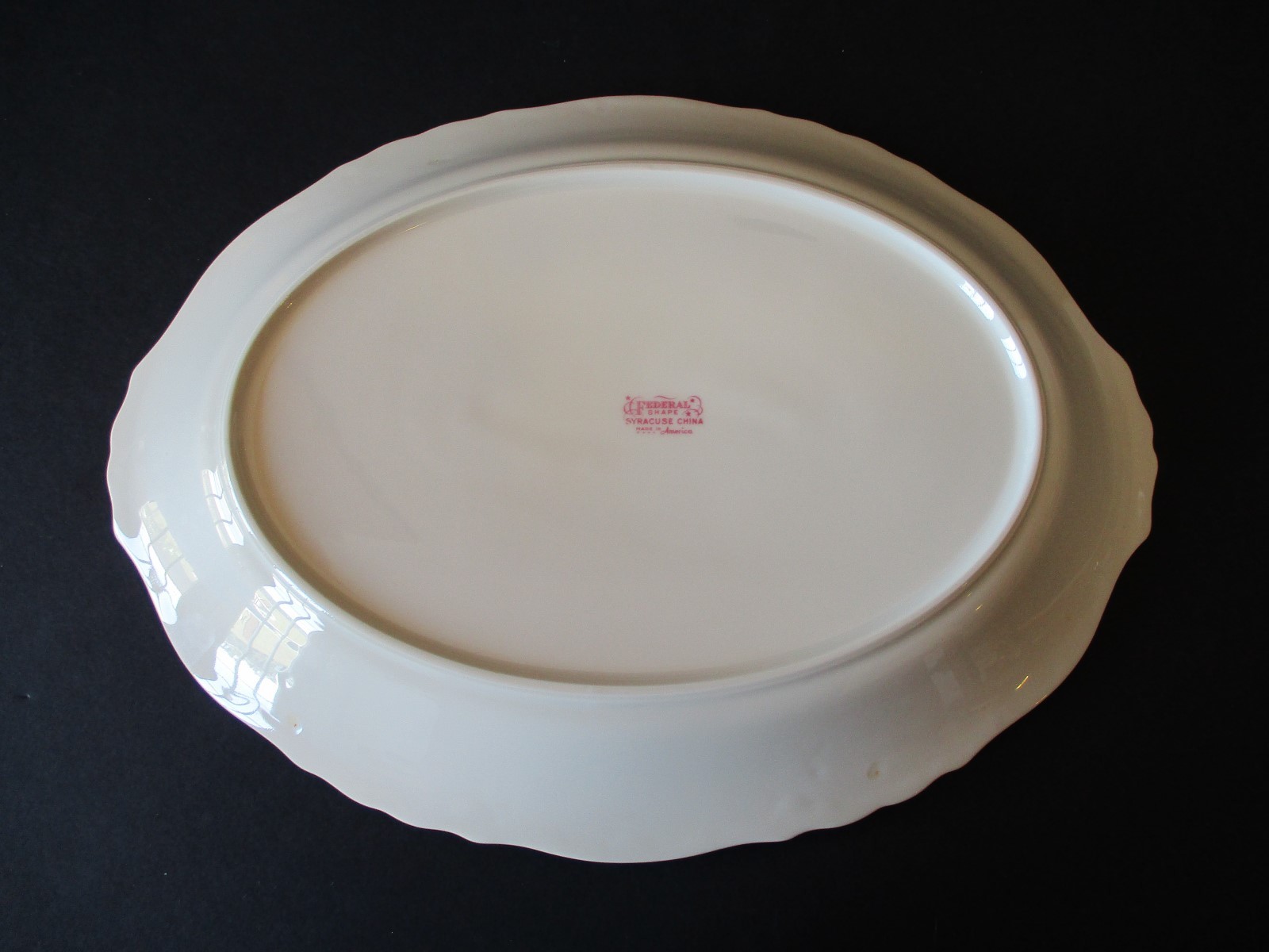 Syracuse Suzanne Oval Serving Platter 14