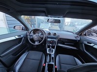 Audi A3 8P 04-08 5T Ablagefach Staufach Fach Rechts Vorne Audi A3 8P 04-08 12.10.2007 8P0881578 gebraucht Vorschau 9