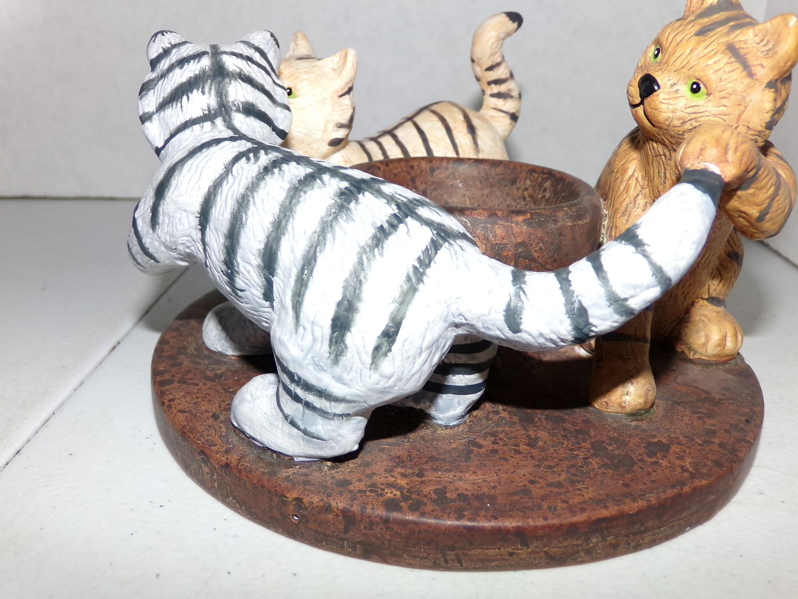 Penco Ceramic Flames of Eternity Tea Light Candle Holder 3 Cats Kittens
