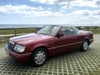 1995 Mercedes-Benz E Class E220 2dr Auto CONVERTIBLE Petrol Automatic
