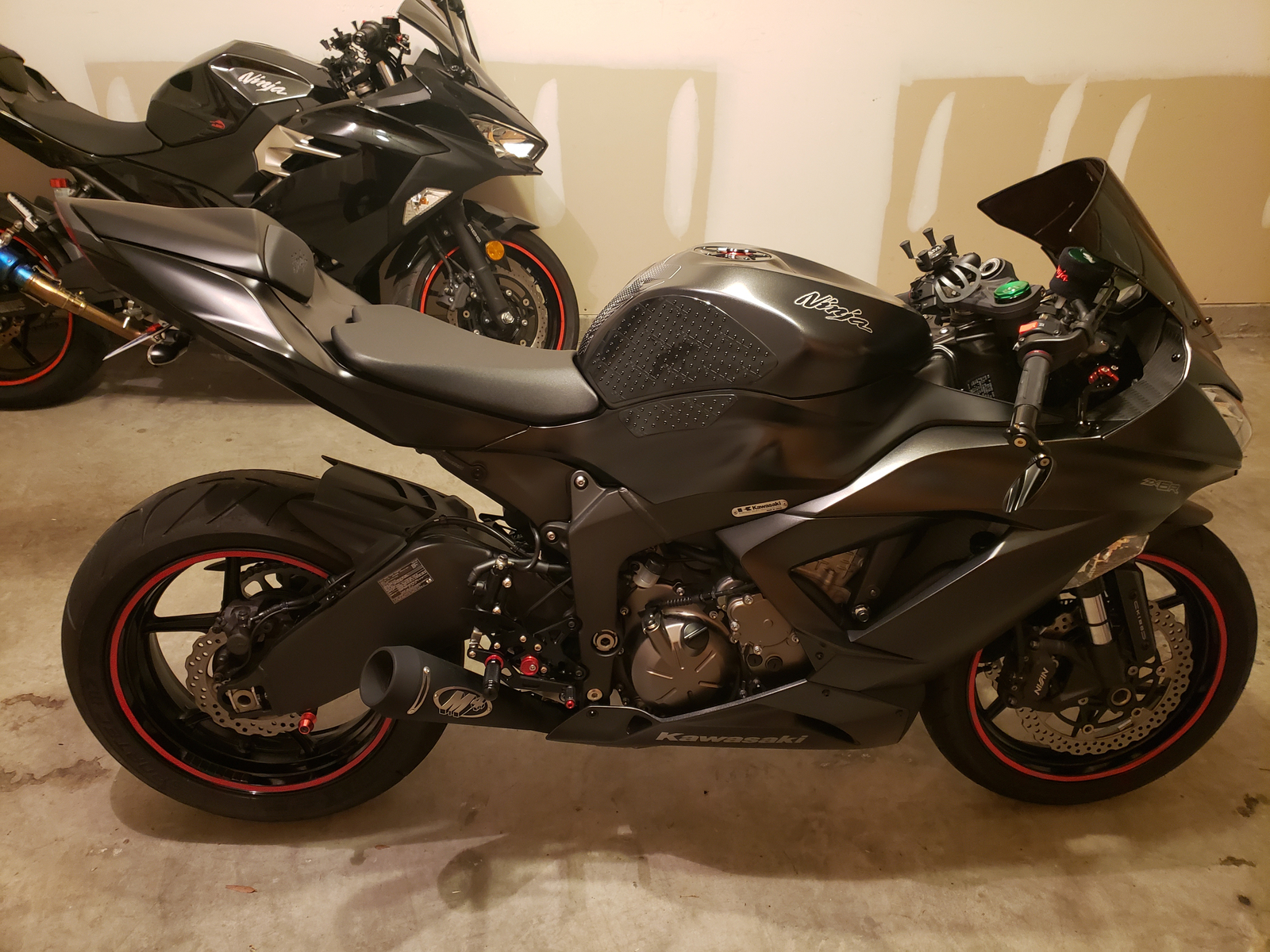 NEW 2015 - 2016 GENUINE KAWASAKI NINJA ZX-6R EBONY SEAT COWL