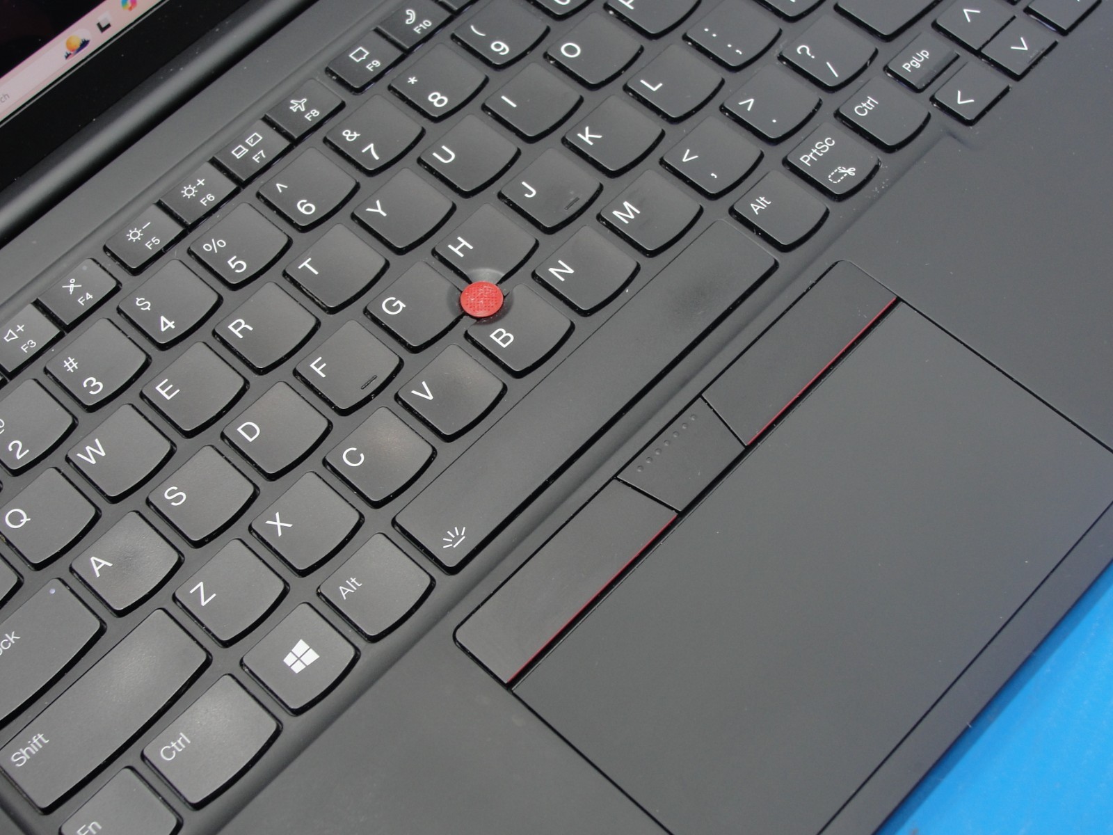 Lenovo ThinkPad X1 Carbon Gen 9 14" FHD i7-1185G7 16GB 512GB Win 11 Home - Thumbnail 9