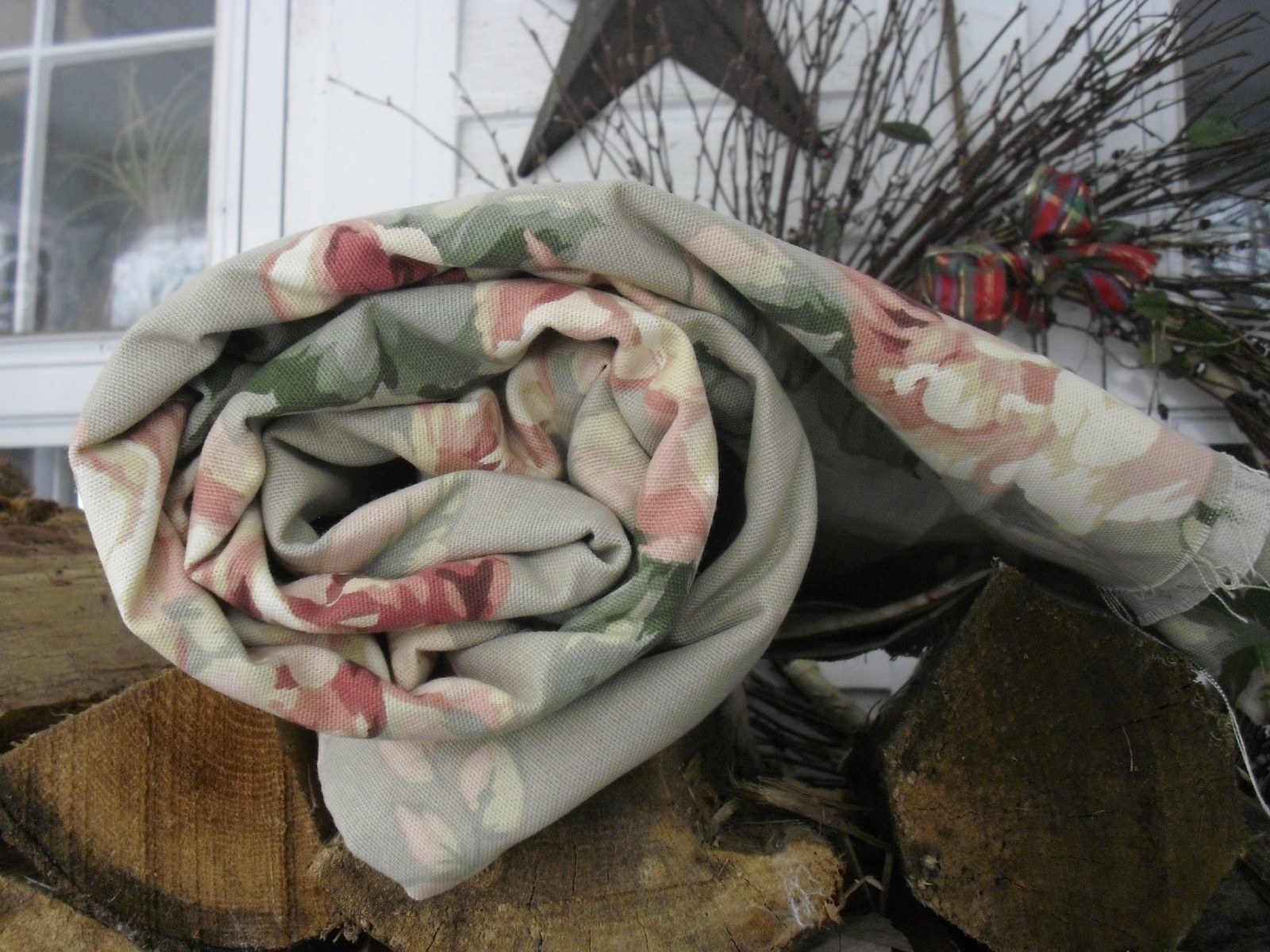 7 yds Richloom Beige Shabby Roses - Grosgrain Drapery or Slipcover Fabric