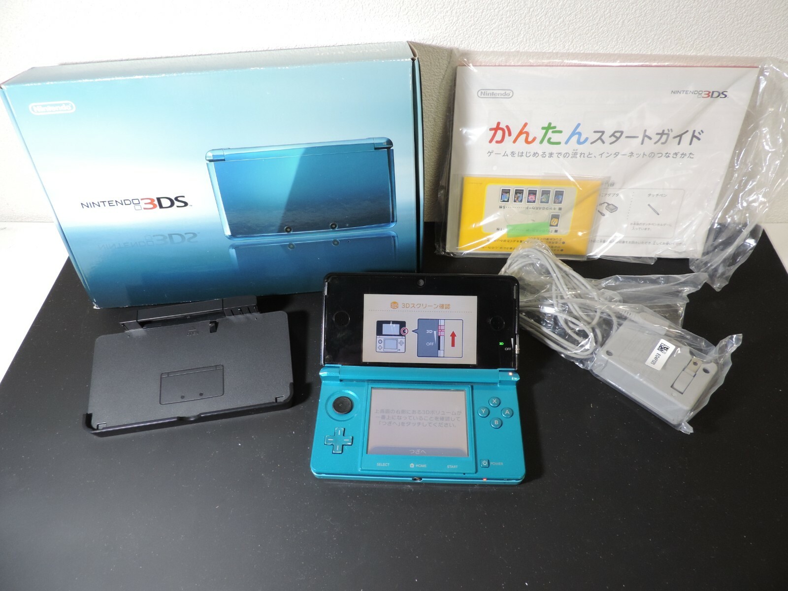 Nintendo 3DS Aqua Blue Handheld with box Console From Japan Nintendo 3DS Aqua Blue Handheld with box Console From Japan