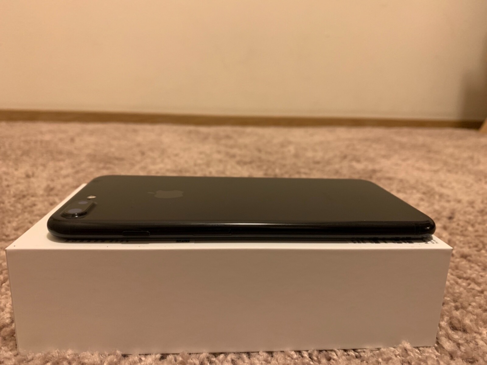 Apple iphone 7 plus 256 gb unlocked/black, used