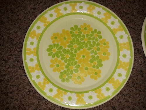 3 Vintage Franciscan Earthenware Picnic Dinner Plates, Green & Yellow Flowers