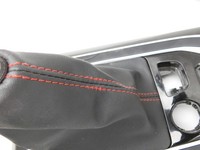 Peugeot 308 II 17-21 Schaltsack rote Naht im Einbaurahmen Peugeot 308 II 17-21 06.04.2021 932339000 P932339 gebraucht Vorschau 6