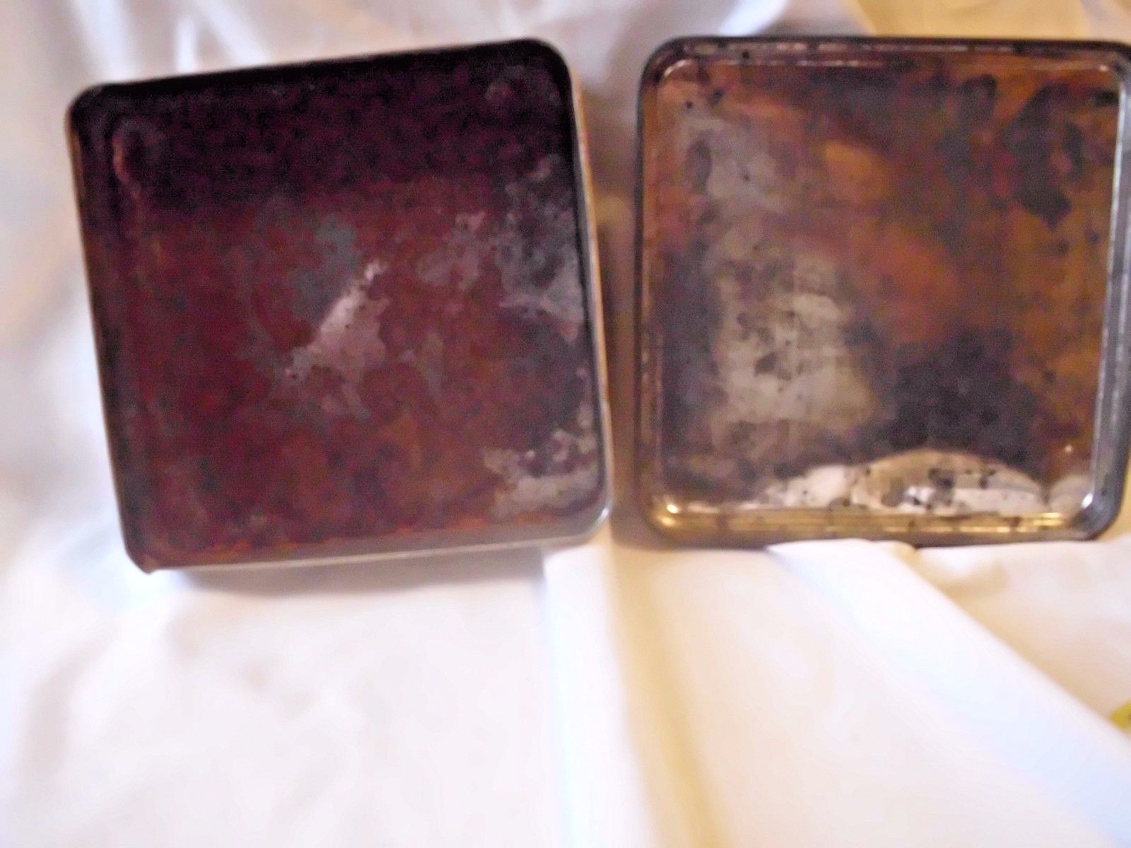 Benne Wafers Advertising Tin