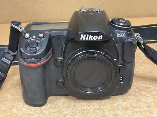Nikon D300 DSLR Camera Body 12.3MP DX Sensor Weather-Sealed EN-EL3e Battery