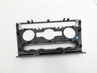 VW Touran II 5T 15-22 Blende Verkleidung Einbaurahmen VW Touran II 5T 15-22 11.03.2016 gebraucht Vorschau 4