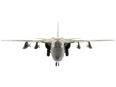 1975 General Dynamics F-111A Aardvark Aircraft 1/72 Diecast Model Hobby Master