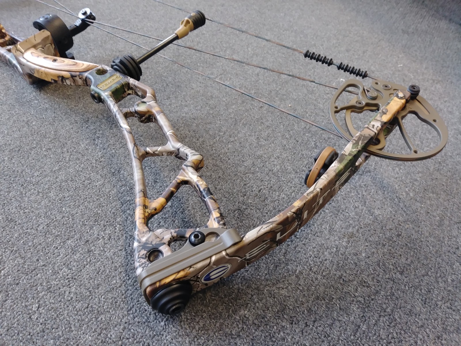 Elite Tempo Right Hand 28