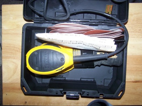 DEWALT ORBITAL SANDER D26453K HARD CASE * FULLY LOADED SET * WITH METAL LATCHES