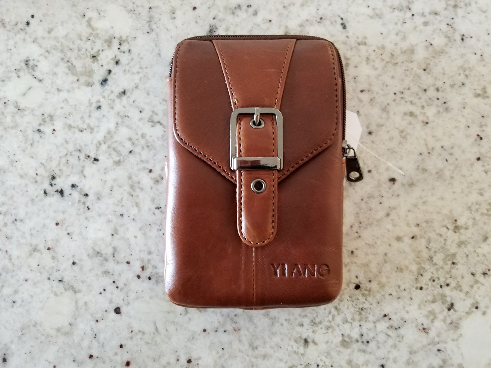 UNALLOYED★韓国★男女兼用★BUTTON LEATHER MESSANGER BAG BUTTON LEATHER MESSANGER BAG - UNALLOYED | 60% - Asian