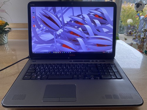 Dell XPS L702X 3D 17,3 Zoll Intel i7 2,2 GHz 2x1TB 32GB GT555 Gebraucht