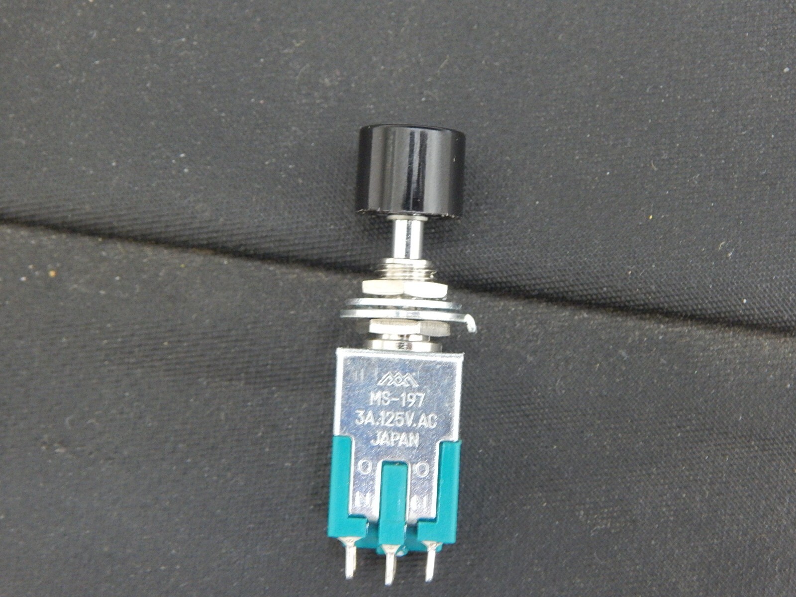 misamaru様　ミュートスイッチ MIYAMA MS-197 PUSH SWITCH 3A 125VAC 6 CONTACT BLK BUTTON