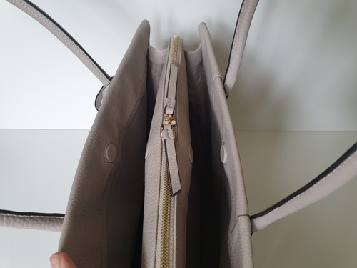 RADLEY RADLEY SHOULDER BAG. "ARLINGTON COURT" LARGE, DOVE GREY SOFT LEATHER. £239