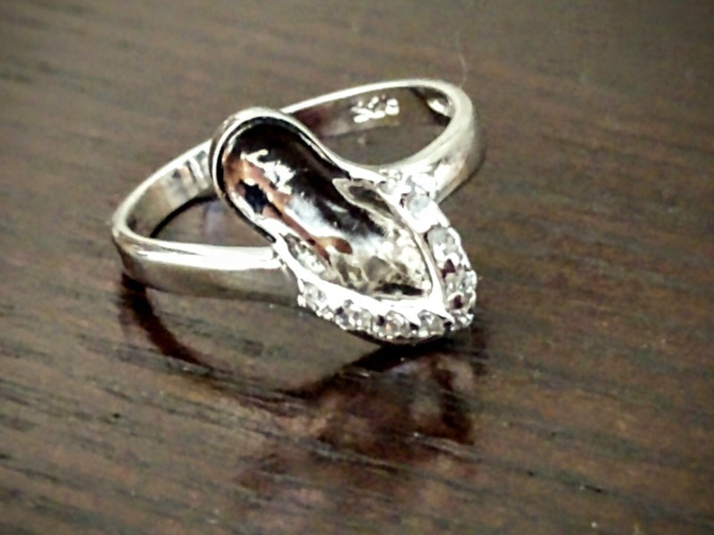 Cool & Gorgeous Sandal Design w/ Zirconias Ring ~ 925