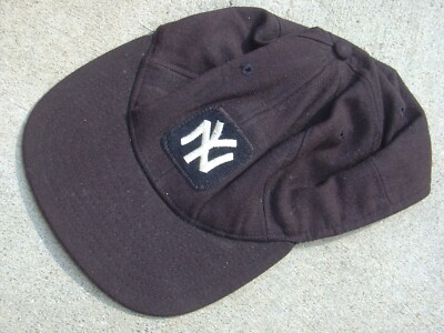 Vintage Youth Size? New York Yankees Sewn Patch New era Pro Model Baseball Cap