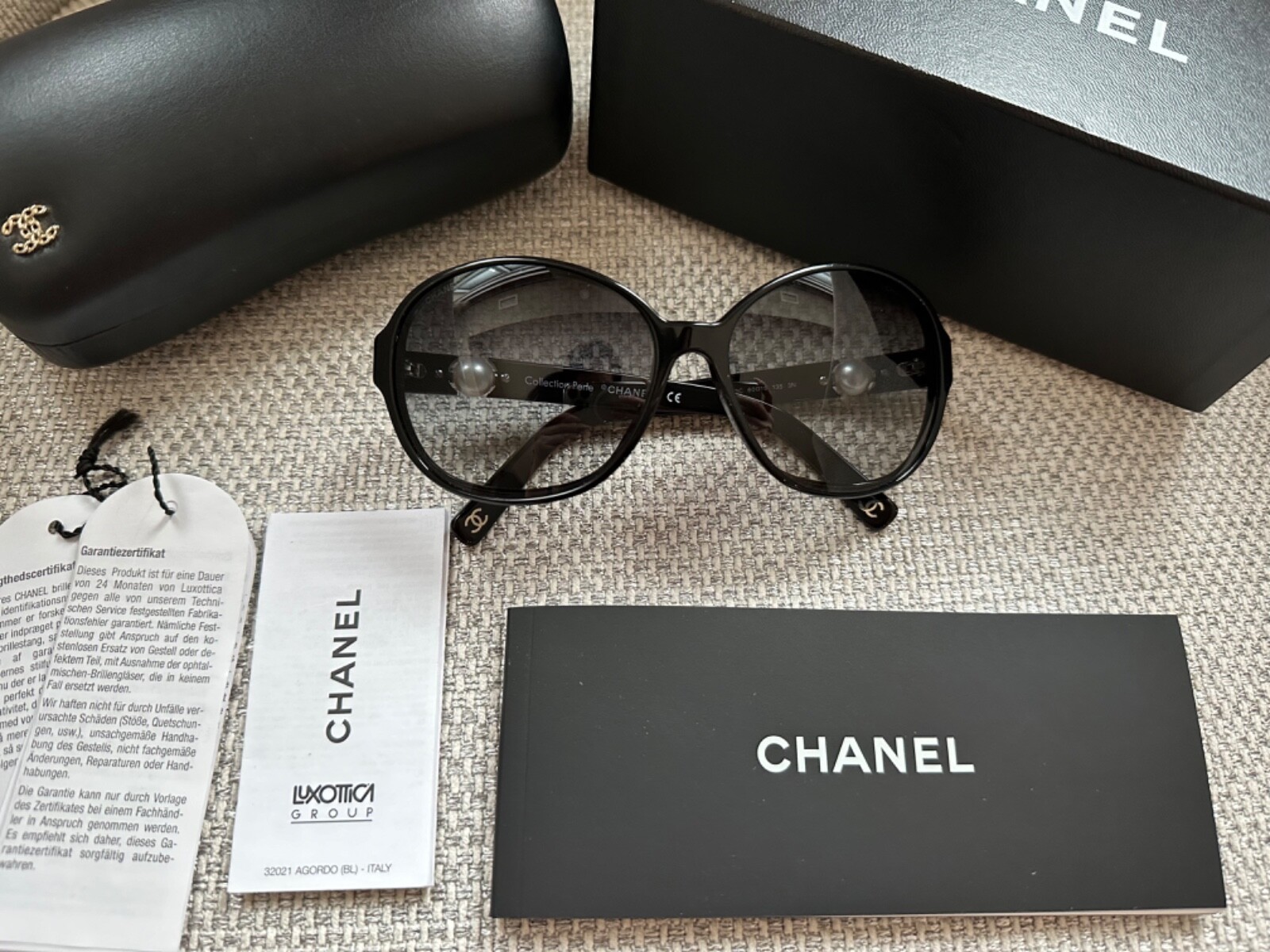 100%AUTHENTIC Chanel Collection Perle Black Sunglasses Model