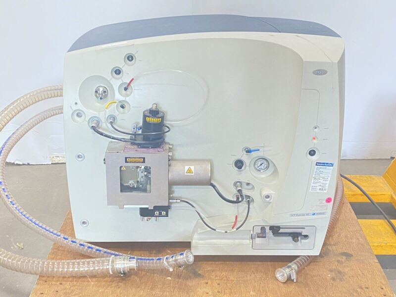Waters Micromass UK Limited LCT Premier XE Mass Spectrometer