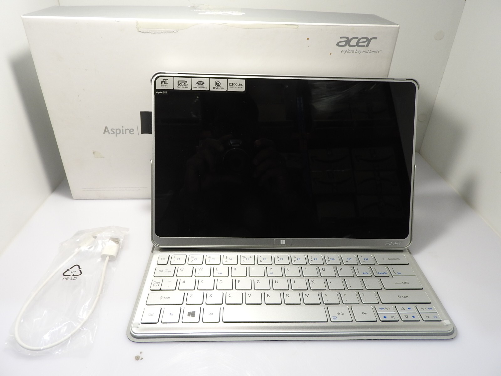 日本エイサー (AAXBV) Aspire P3 (Core i3-3229Y/2G/120G SSD/11.6/Win8 64bit) P3-171-N32Q rdzdsi3 中古】日本エイサー AAXBV Aspire P3 Core i3-3229Y/2G/120G SSD