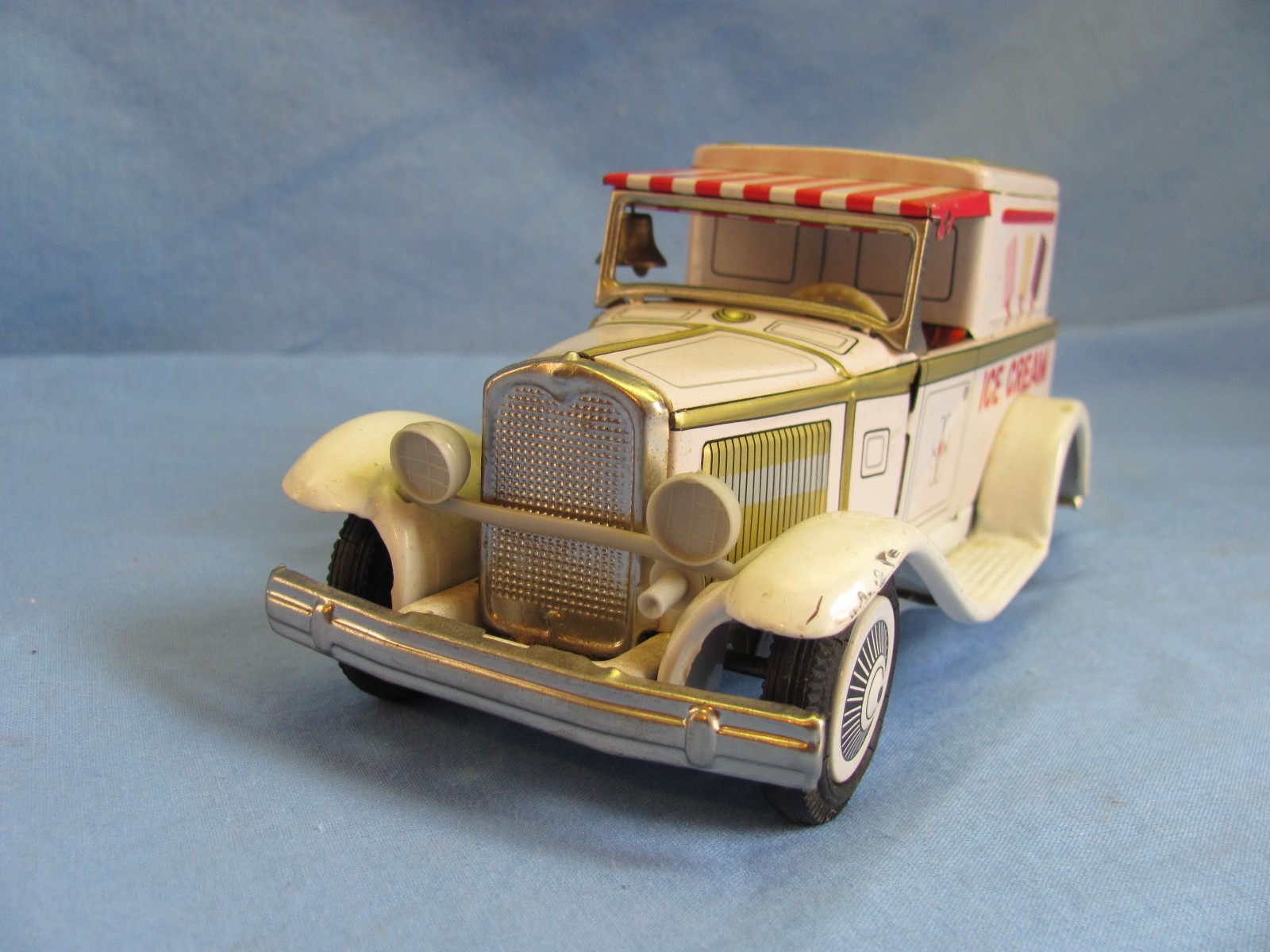 Vintage Bandai Tin Friction Ice Cream Delivery Truck Japan